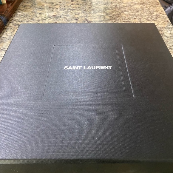 Yves Saint Laurent Vibrant Blue Embossed Wallet - Picture 10 of 12
